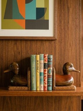 Vintage Carved Wood Duck Decoy Bookends Wooden Rustic Cabin decor, set of 2